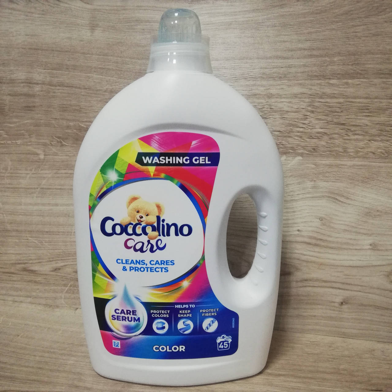 

Гель для стирки цветных вещей Coccolino Care 1.8 л (45 стирок)