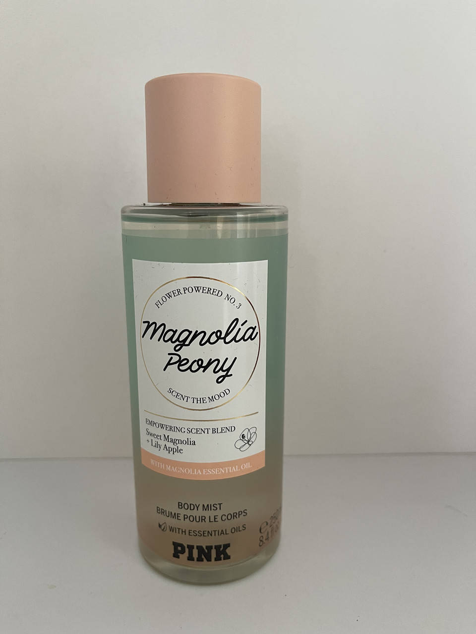 

Парфюмированный спрей Victoria's Magnolia Peony Pink