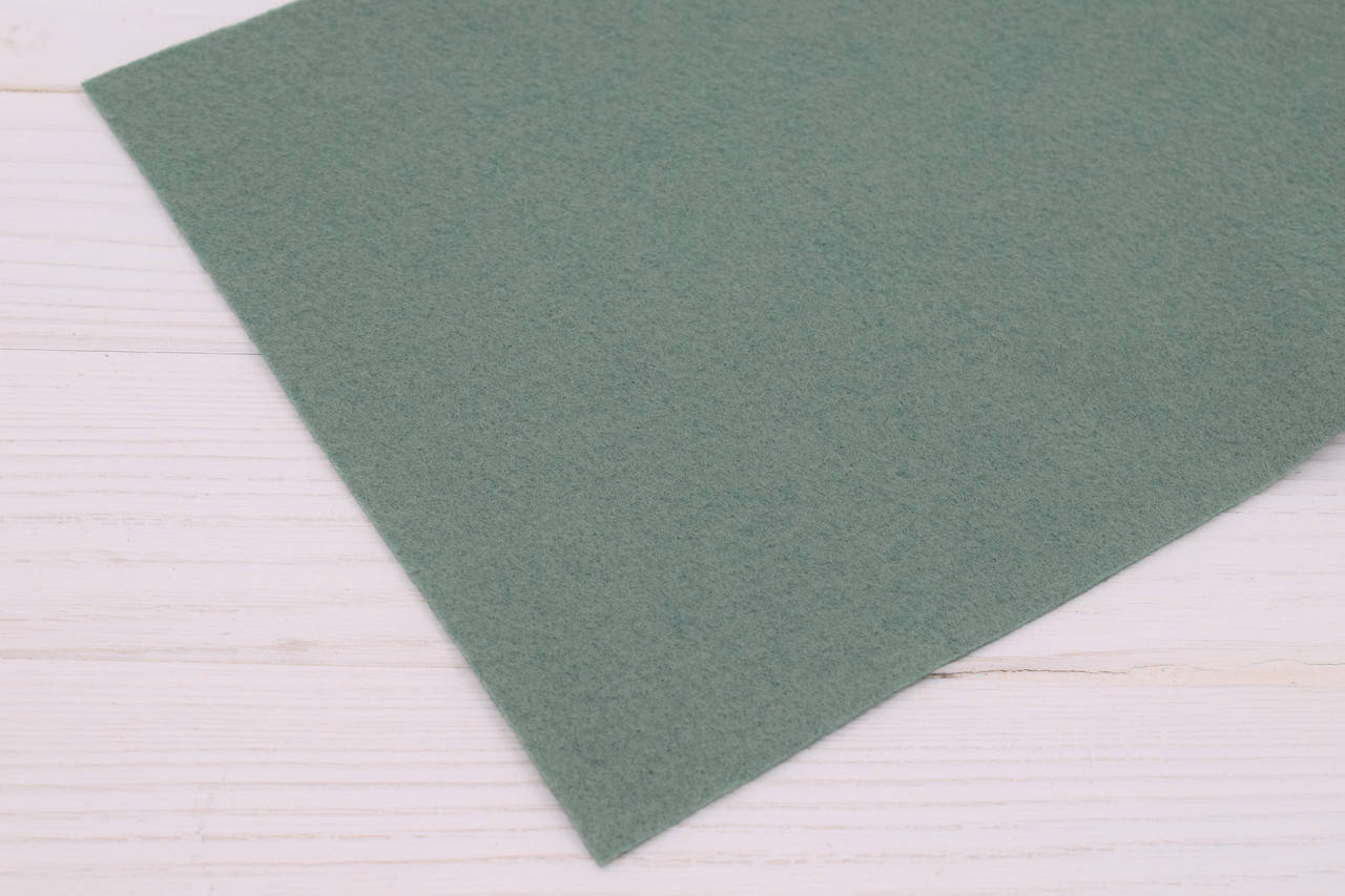

Американский мягкий фетр 1,5 мм (20х30 см) - №58 голубая ель (0539 blue spruce)