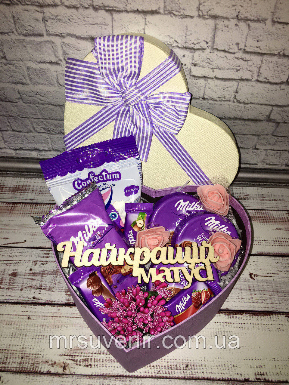 

Подарок маме на день рождения