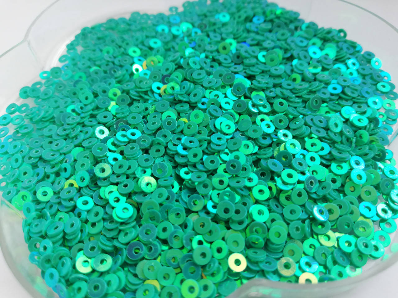 

Паєтки 2,5 мм Gumdrop green - Зелений - 5 г Індія