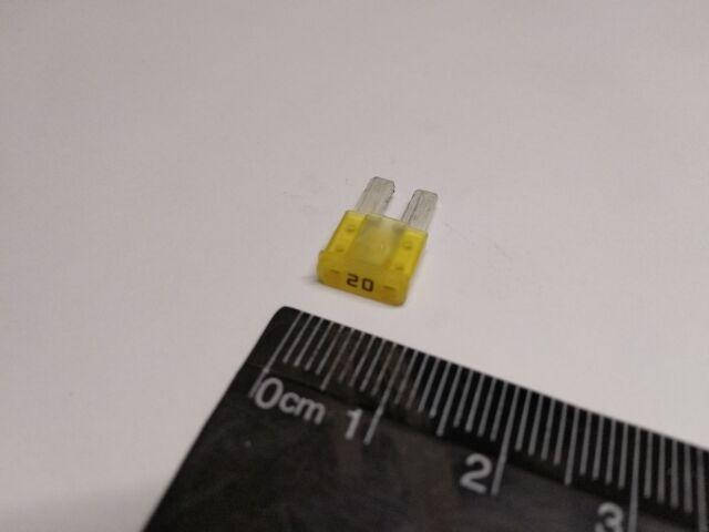 

Предохранитель TESLA FR02 "MICRO2 BLADE" 20A