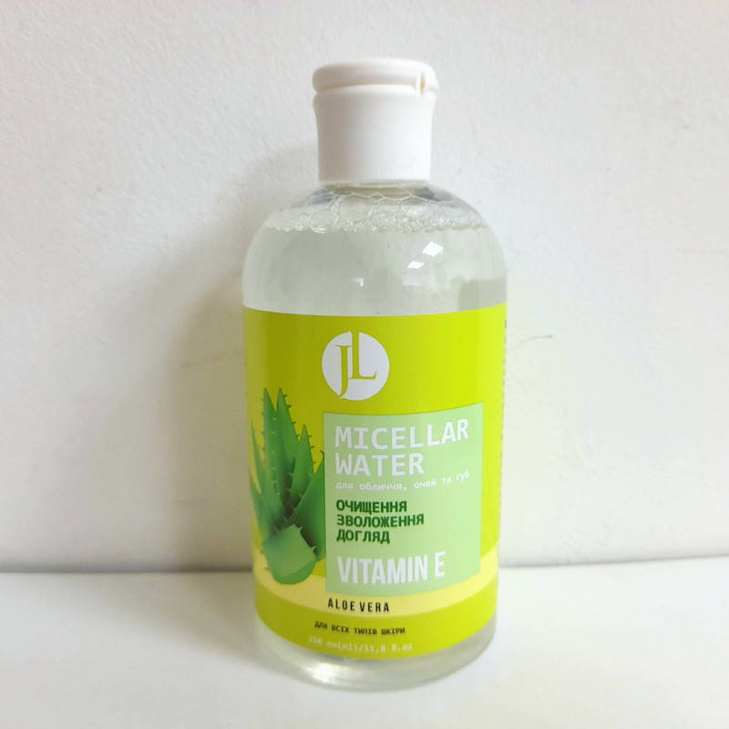 

Мицеллярная вода для снятия макияжа Jovial Luxe Aloe Vera & Vitamin E 350 мл