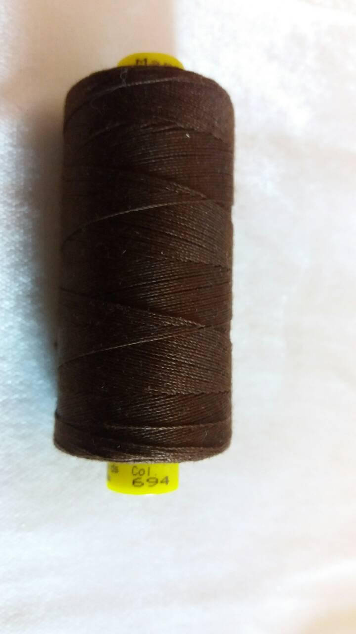 

Нитки Гутерман № 30 (Gutermann), цвет 694, Коричневый