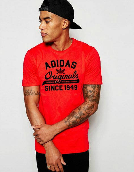 

Футболка Adidas