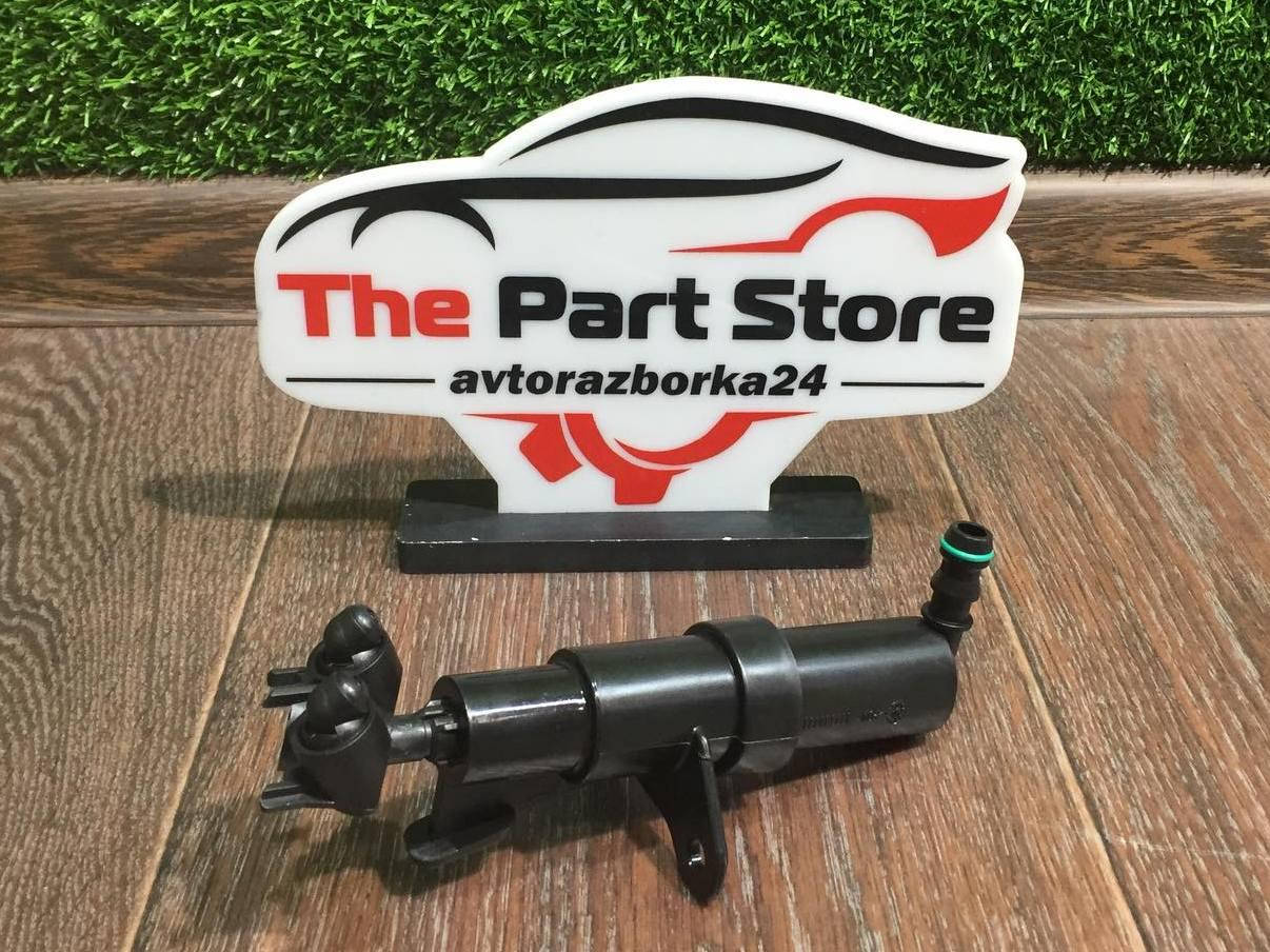 

Форсунка омывателя фары правая Новая Skoda Octavia A5 Шкода Октавия А5 04-08, 1Z0955966A