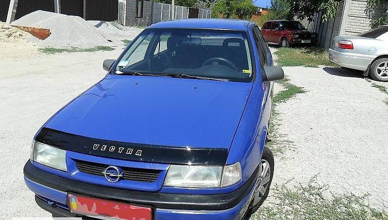 

Дефлектор капота, мухобойка Opel Vectra A 1989-1996 VIP Tuning