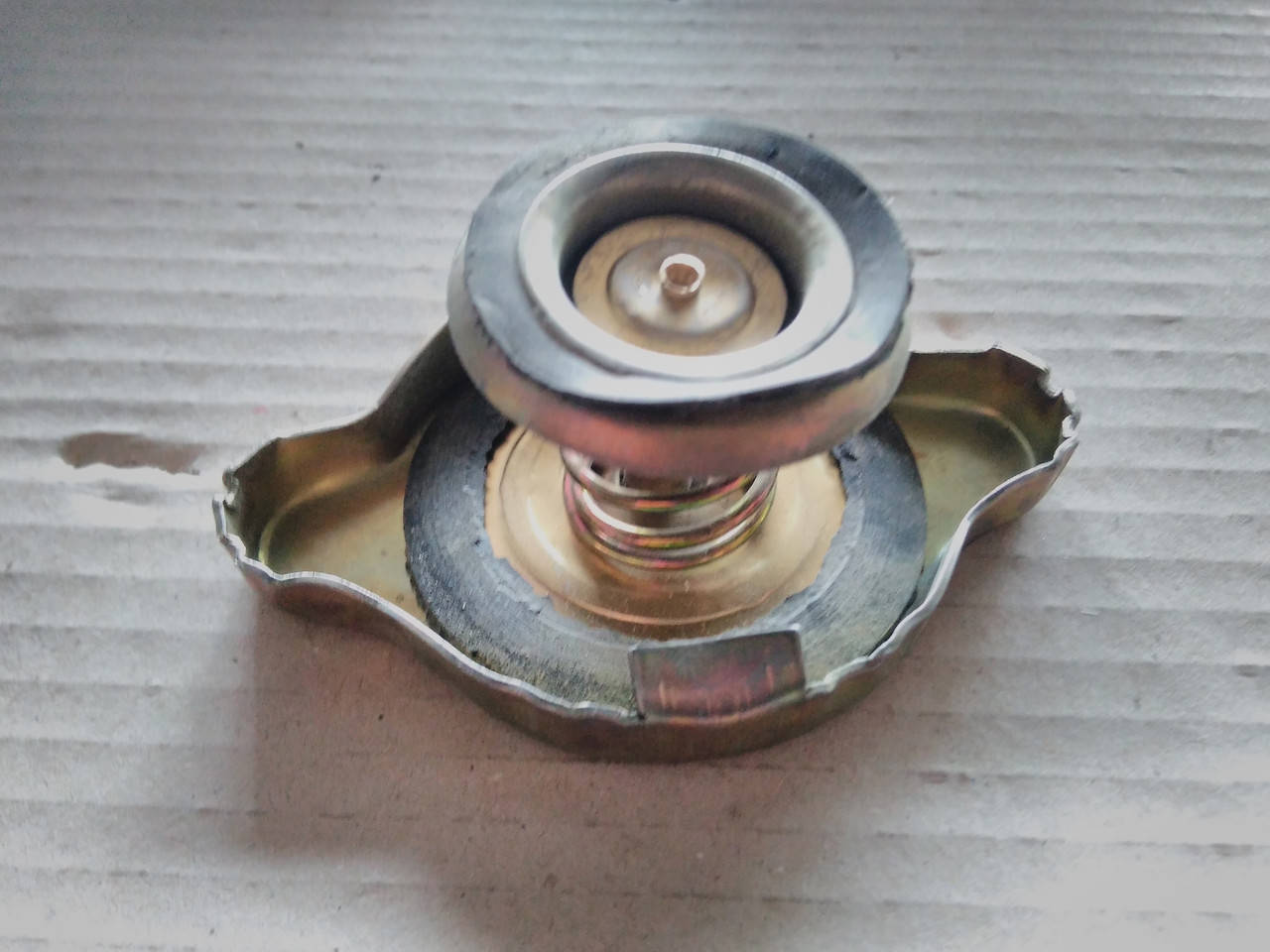 

Крышка радиатора (пробка) УАЗ (пр-во Украина)