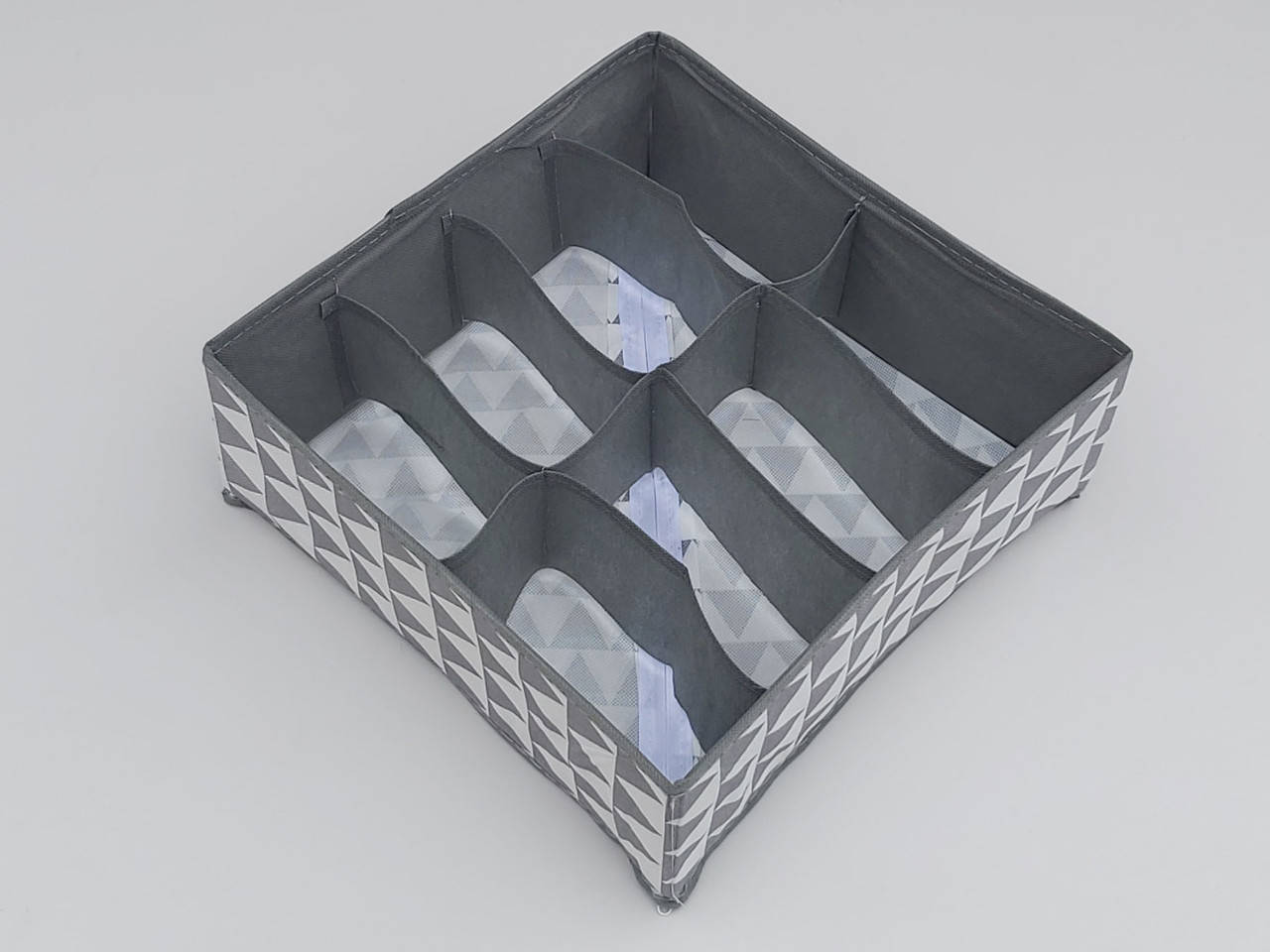 

Органайзер 32×32×12 см на 8 отделений для хранения нижнего белья и мелких предметов одежды. Цвет серый