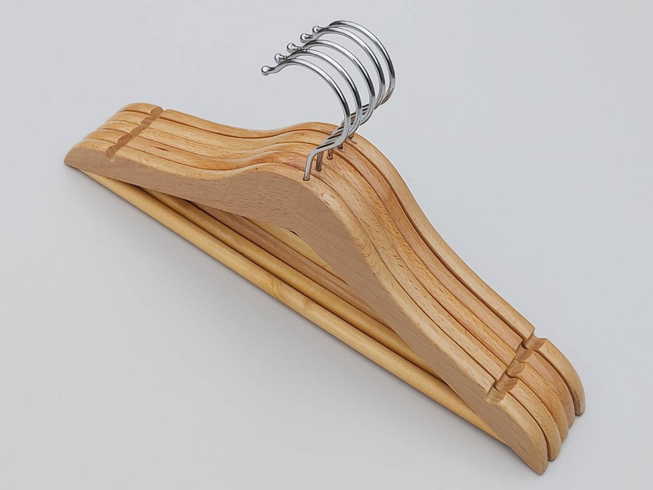 

Плечики вешалки тремпеля деревянные светлые, длина 32 см, в упаковке 5 штук