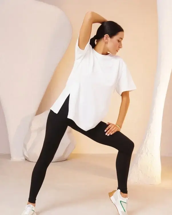 

Летний спортивный костюм Леггинсы и оверсайз Футболка