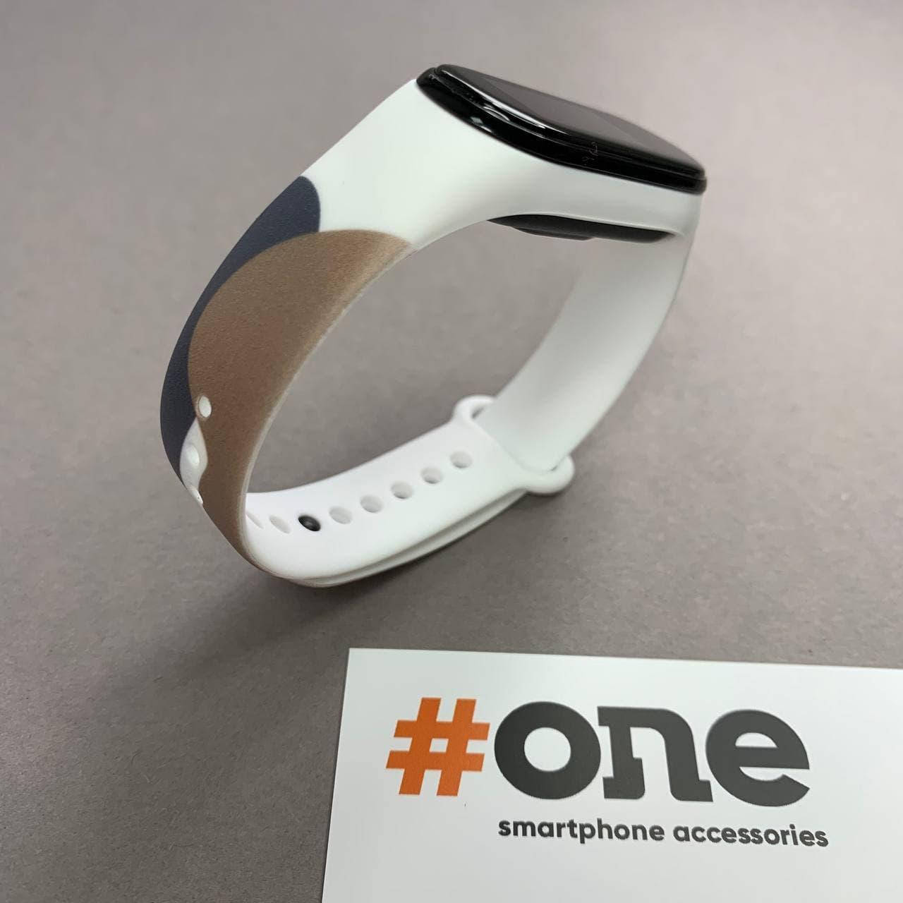 

Ремешок для Xiaomi Mi Band 4 силиконовый цветной браслет для фитнесс трекера ми бенд 4 белый MLT мод 1
