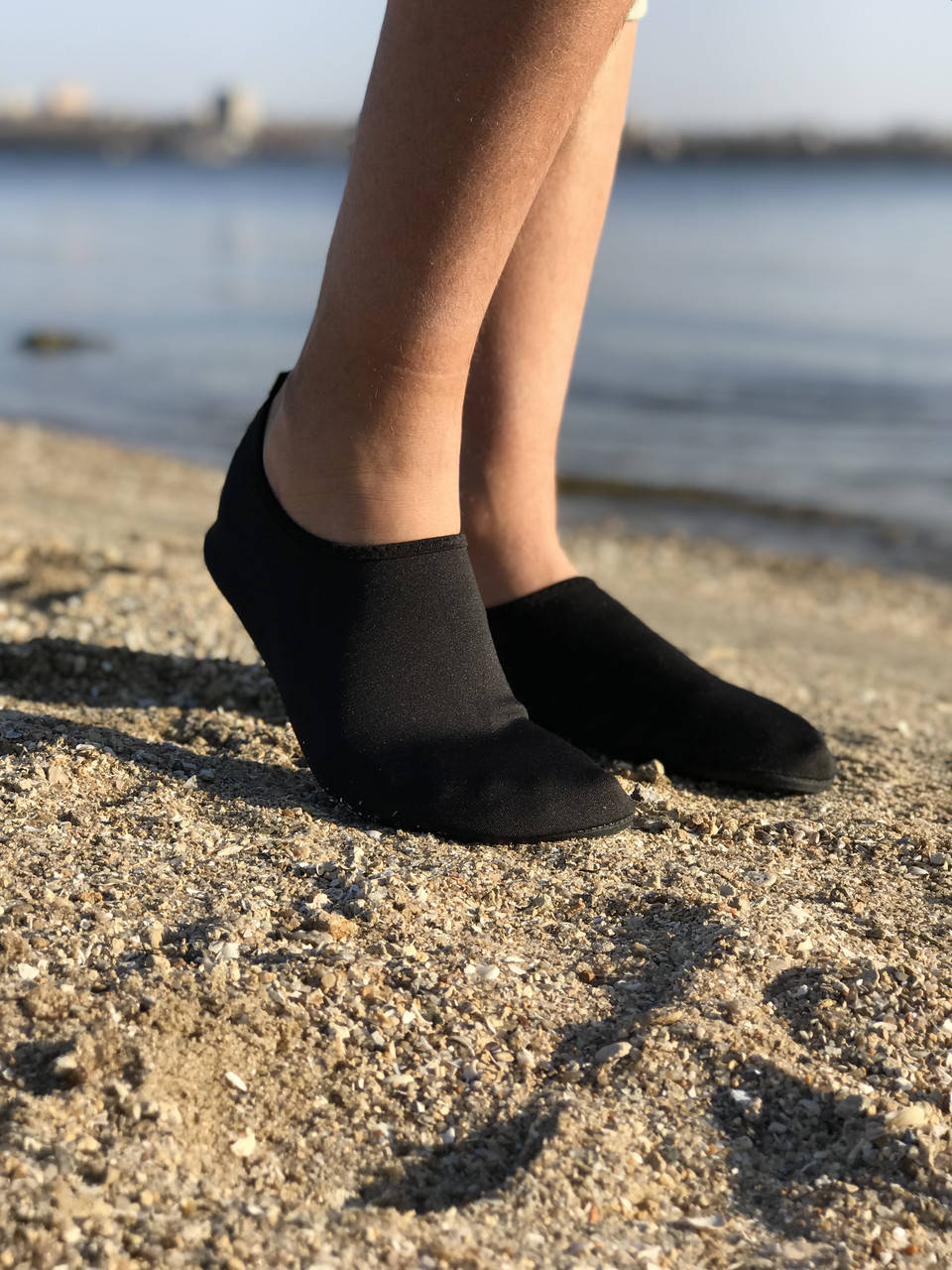 

Неопреновая обувь аквашузы кораллки Skin Shoes черные однотонные 37-38