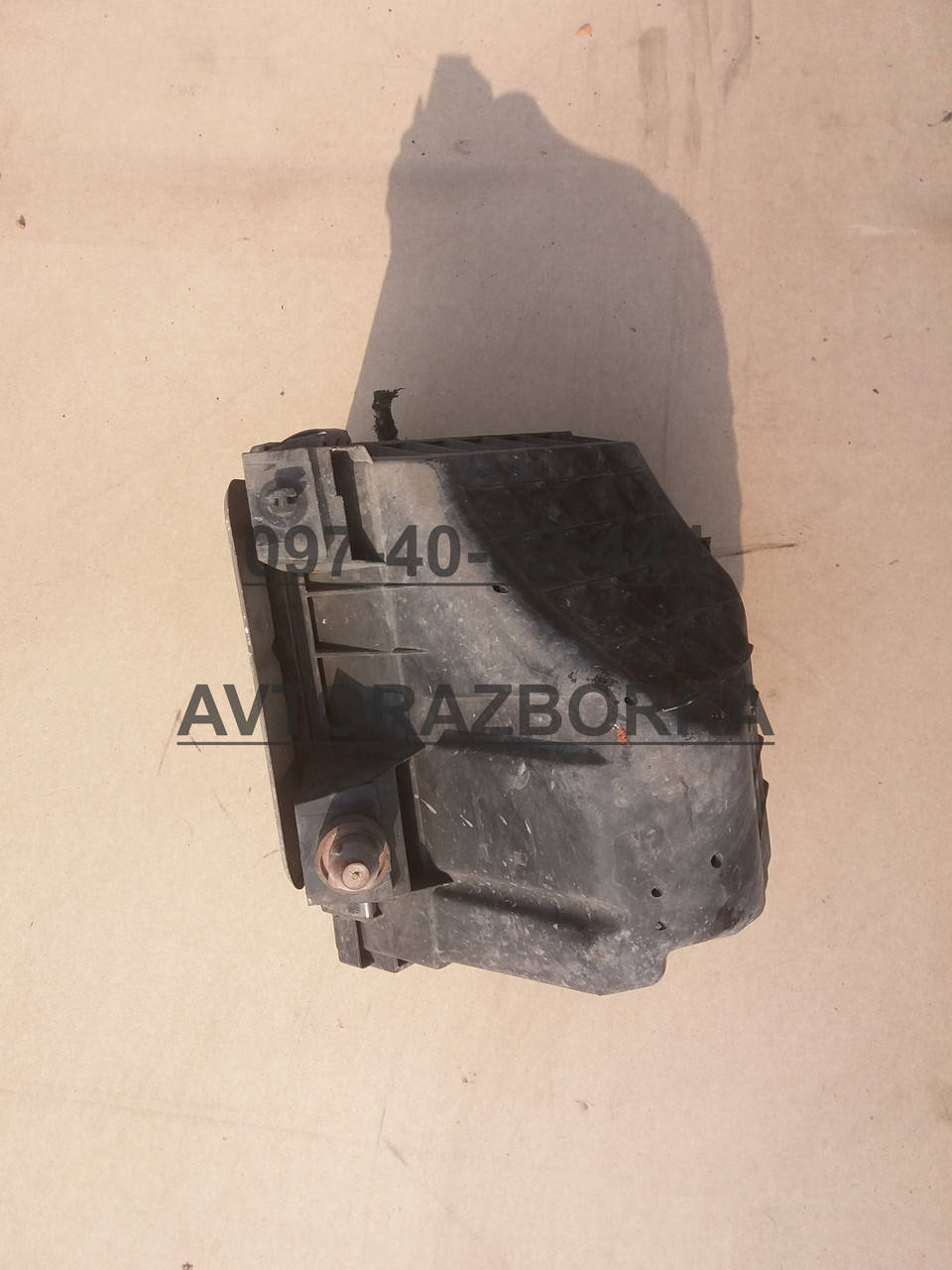 

058133837E корпус фильтра ауди а4 б5