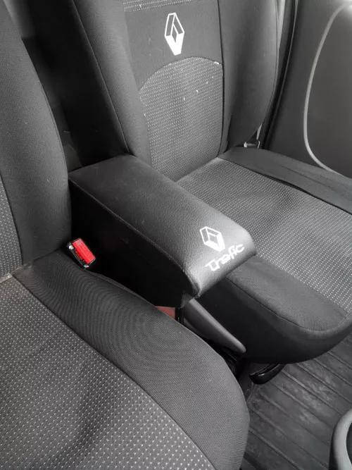 

Подлокотник Renault Трафик (1+2) с вышивкой