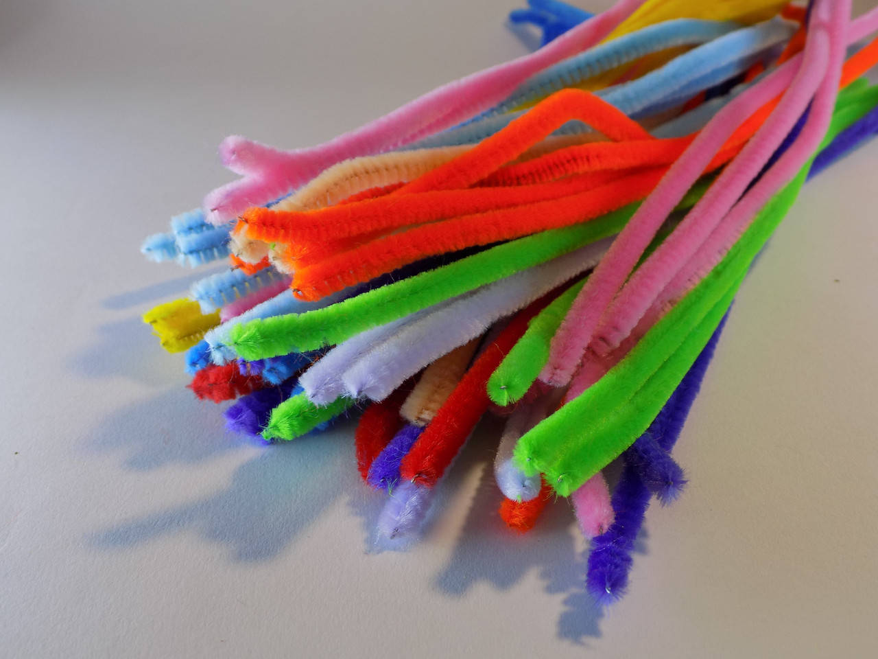 

Синельная проволока, пушистая (50шт), Разные цвета