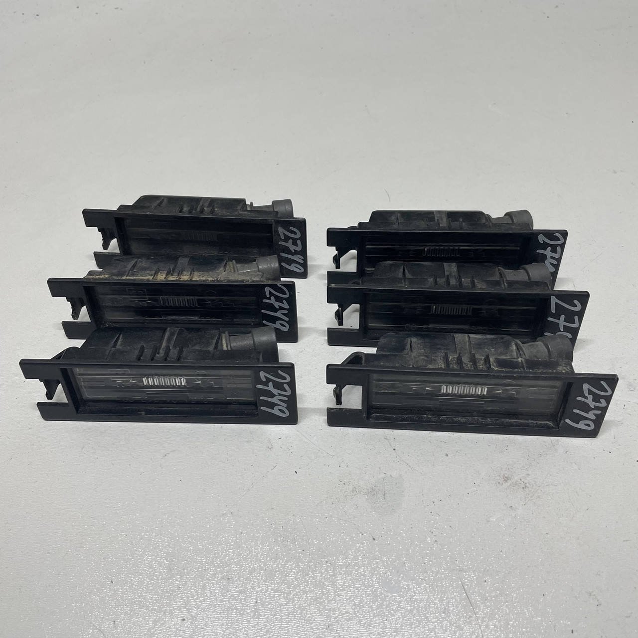 

Фонарь подсветка номера Opel Astra H J, Vectra C, Corsa D E Insignia Malibu 13139990 13251936, плафон лампочка