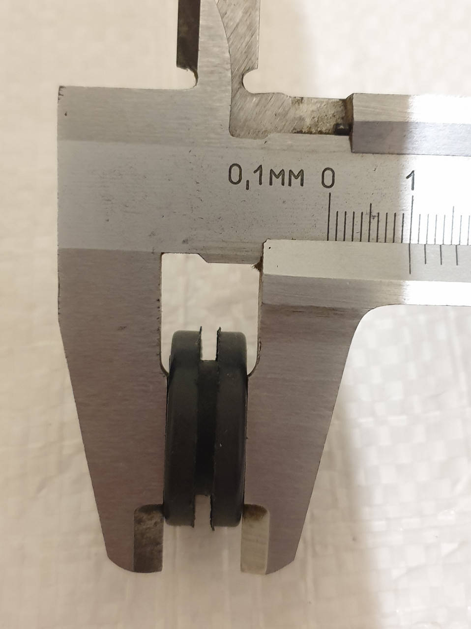 

ИЖ мотоцикл Втулка крепления щитка приборов, бензобака резиновая