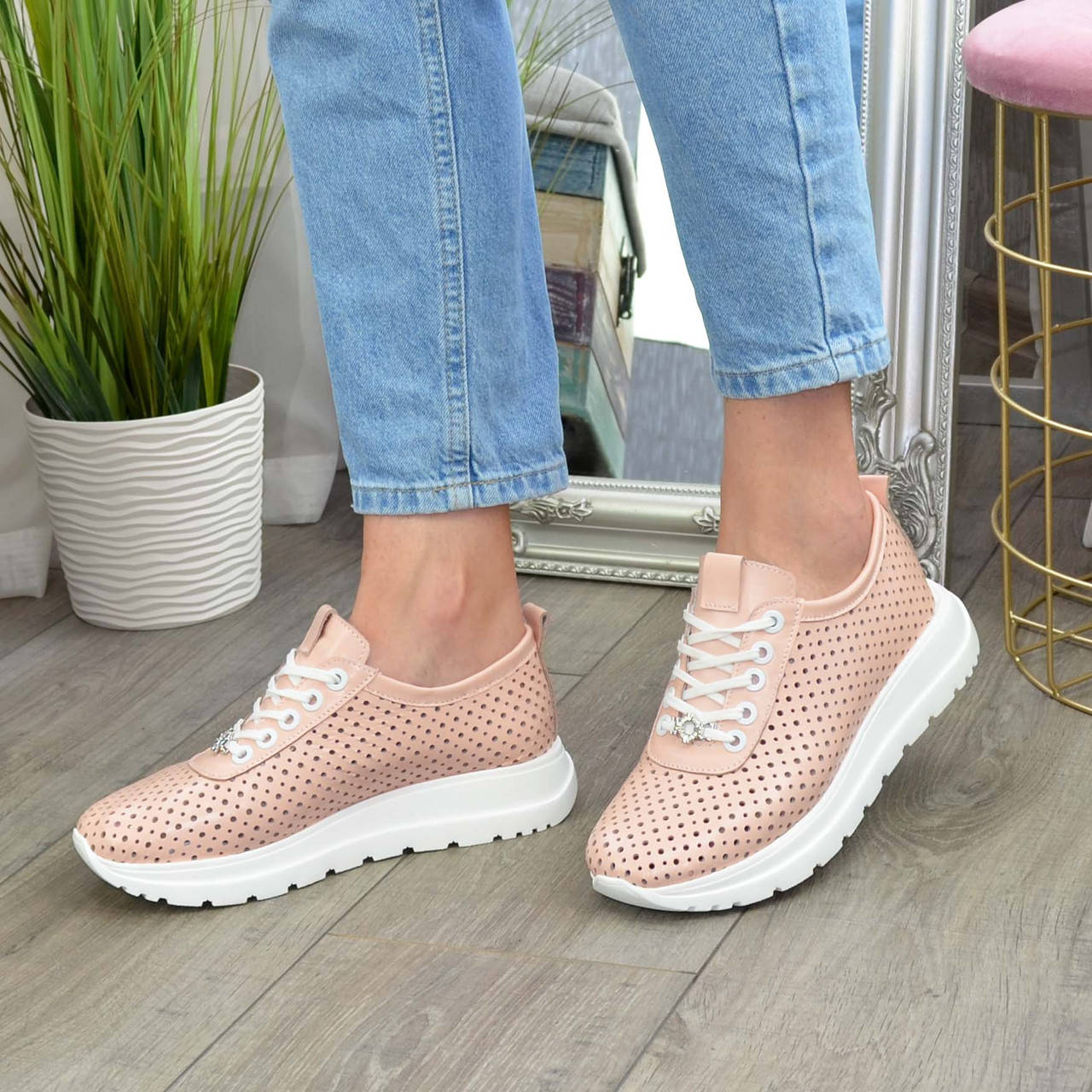 

Мокасины кожаные женские, сквозная перфорация. Цвет пудра