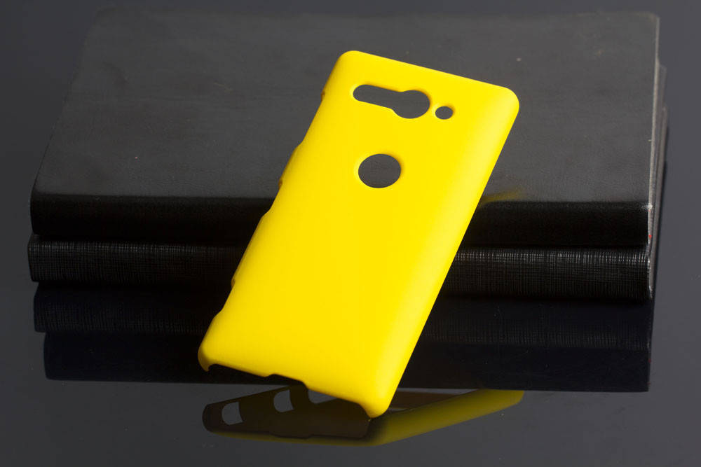 

Пластиковый чехол Alisa для Sony Xperia XZ2 Compact (11 цветов) жёлтый, Разные цвета