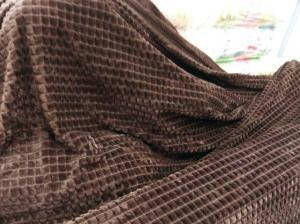 

Бамбуковый плед- Крокодил.