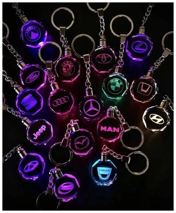 

Брелок для авто ключей со светящимся кристаллом для вашего автомобиля