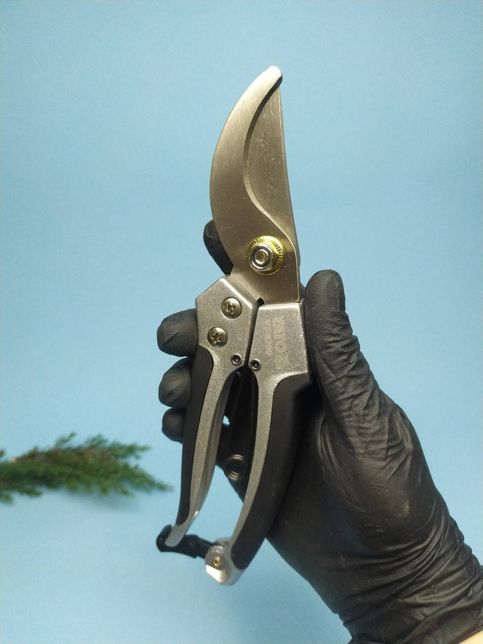 

Сікатор садово-гордній Yato 8790 (20мм зрізу)