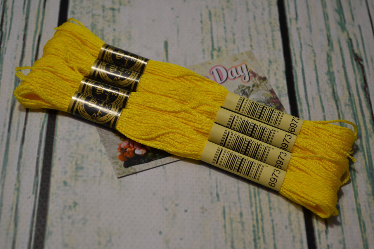 

Мулине Royal Broderie, цвет №973