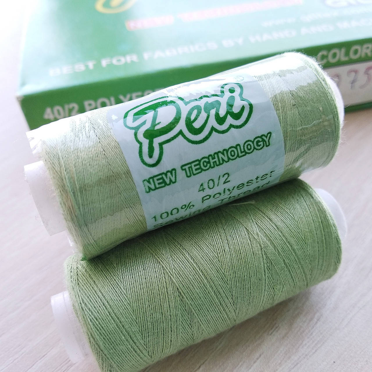 

Нитки Peri №40 котушка 400 ярд, салатова (075), Салатовый