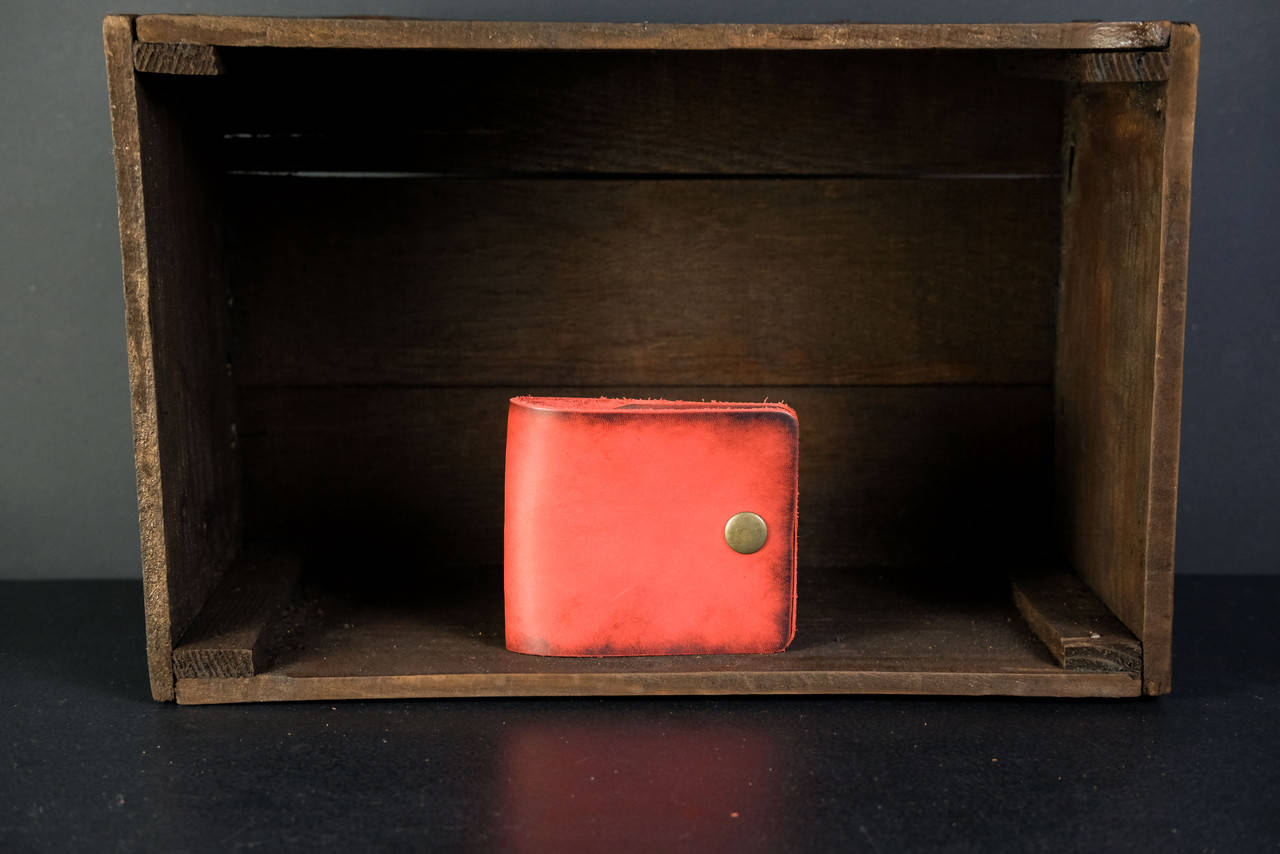 

Кожаный кошелек портмоне Жорик, натуральная кожа итальянский Краст, цвет Красный