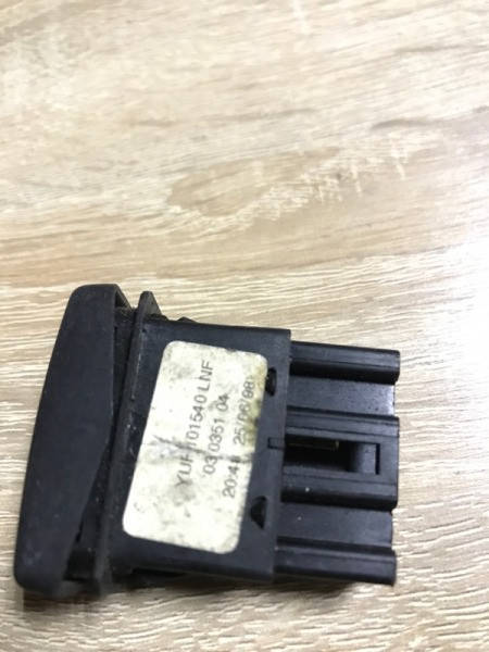 

Кнопка стеклоподъемника Land Rover Freelander 1.8B (б/у)