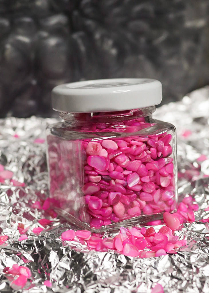 

Камень полированный розовый