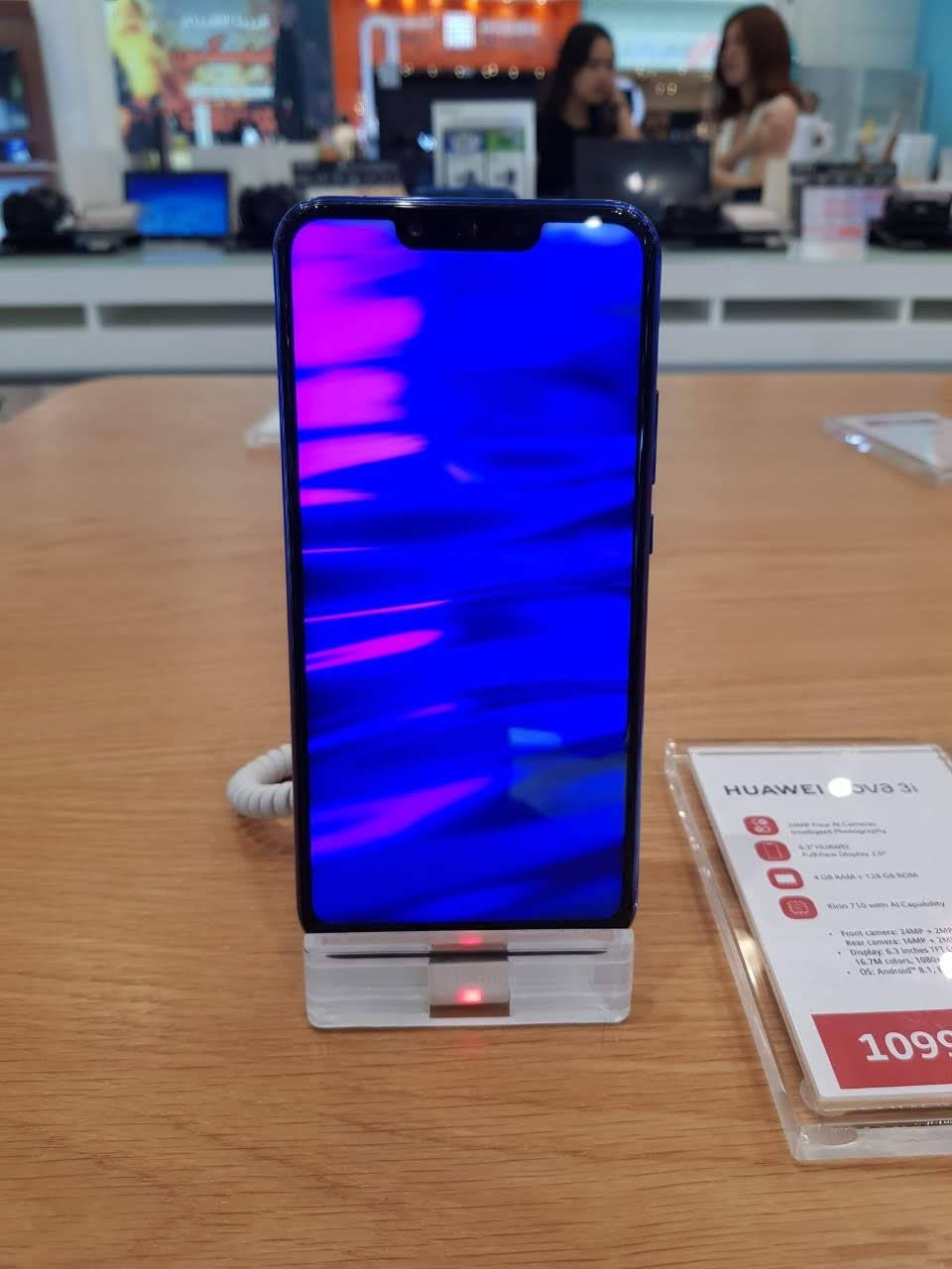 

Акриловая подставка для мобтльного телефона