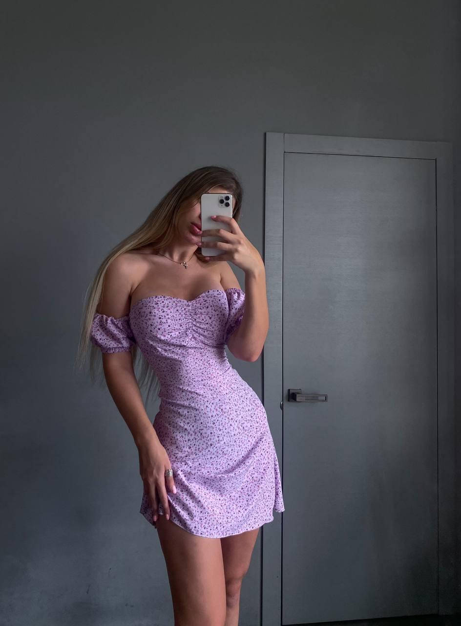 

Цветочные платье р: 42-46 универсал