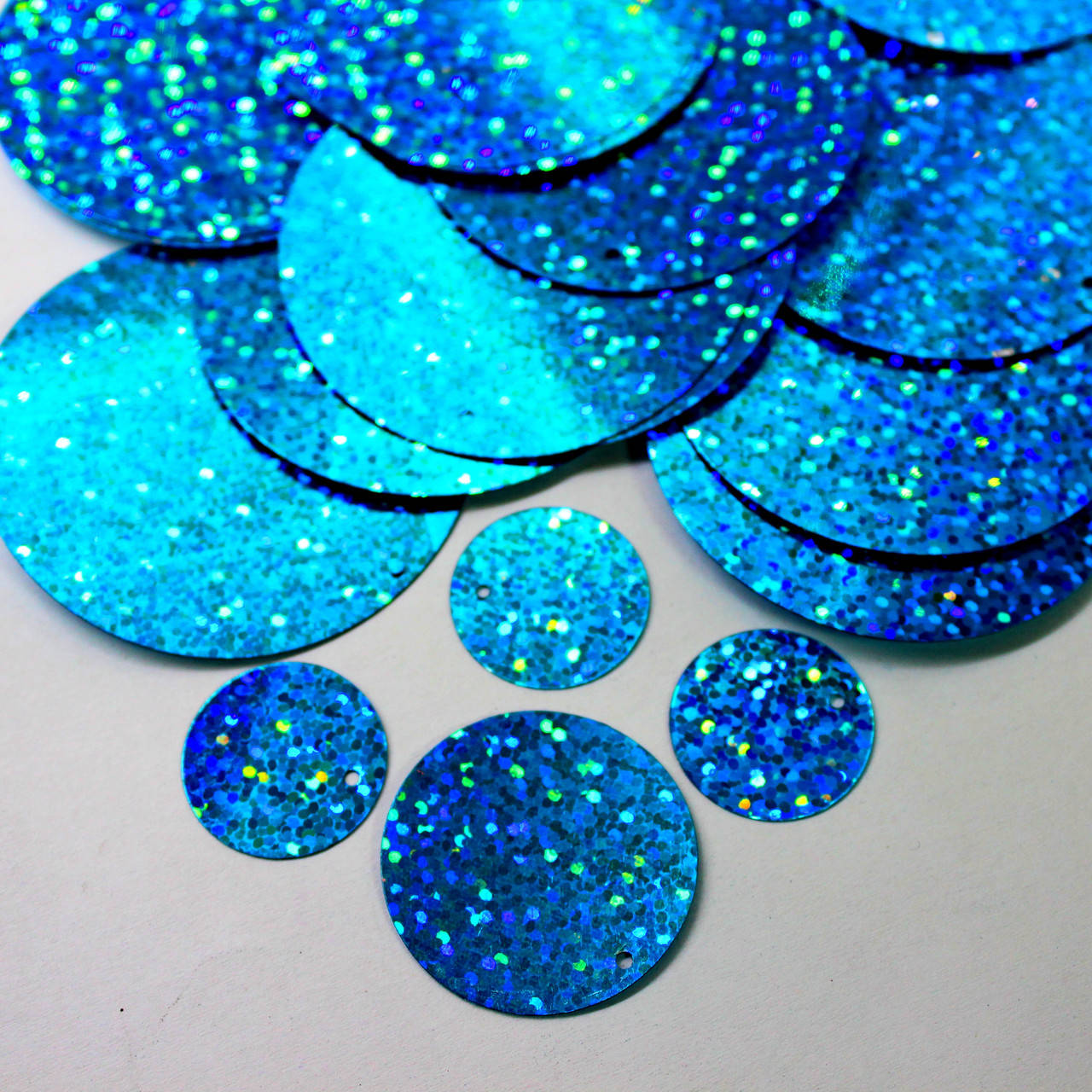 

Пайетки 20мм голографические бирюзовые Aquamarine AB. . 100шт