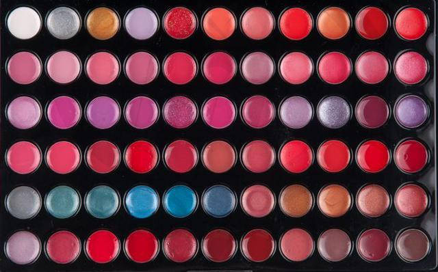 

Профессиональная палитра MAC помад 66 цветов / блесков 66 оттенка