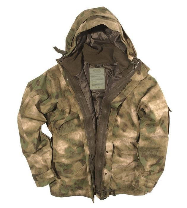 

Куртка мембранная M, L , XL размер . JACKE NÄSSESCHUTZ M.FLEECEJA.MIL-TACS FG.