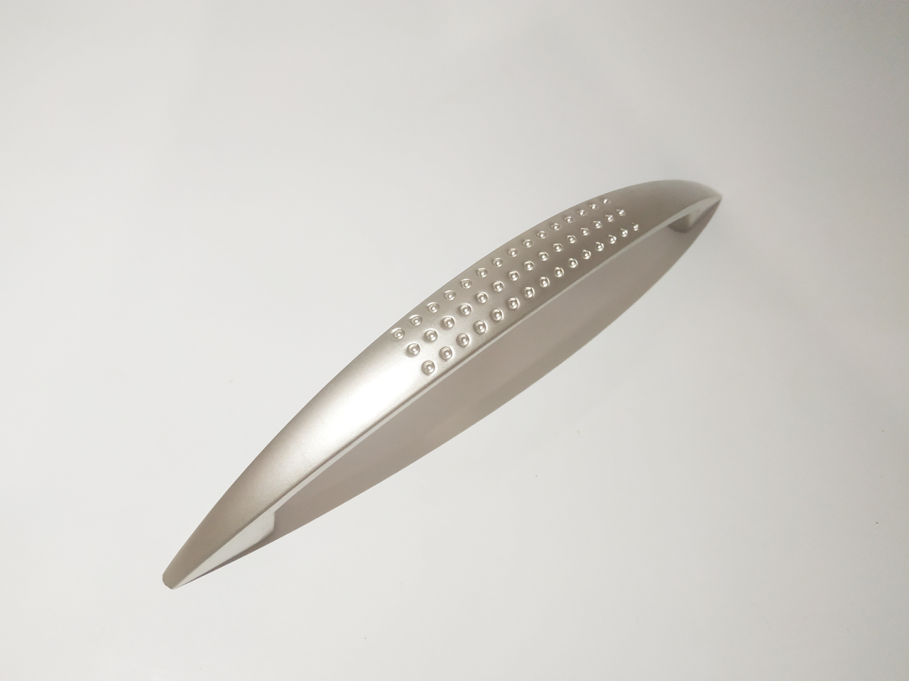 

Ручка мебельная сатин 128мм DN 88/128 G5 UN 8806/128 ДС