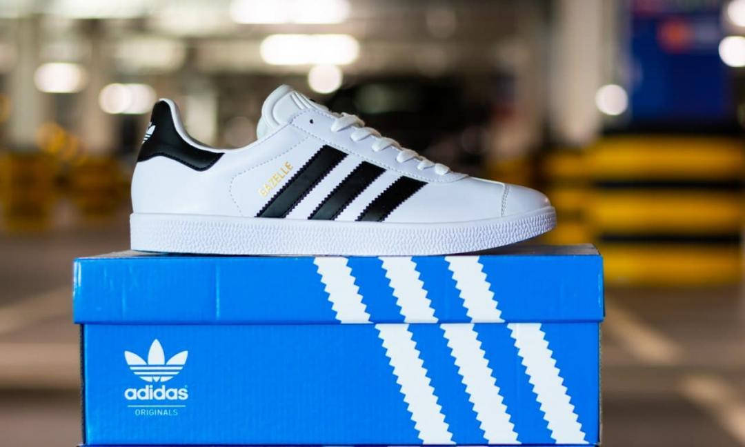 

Кроссовки мужские Adidas Gazelle White Black Size 45, Белый