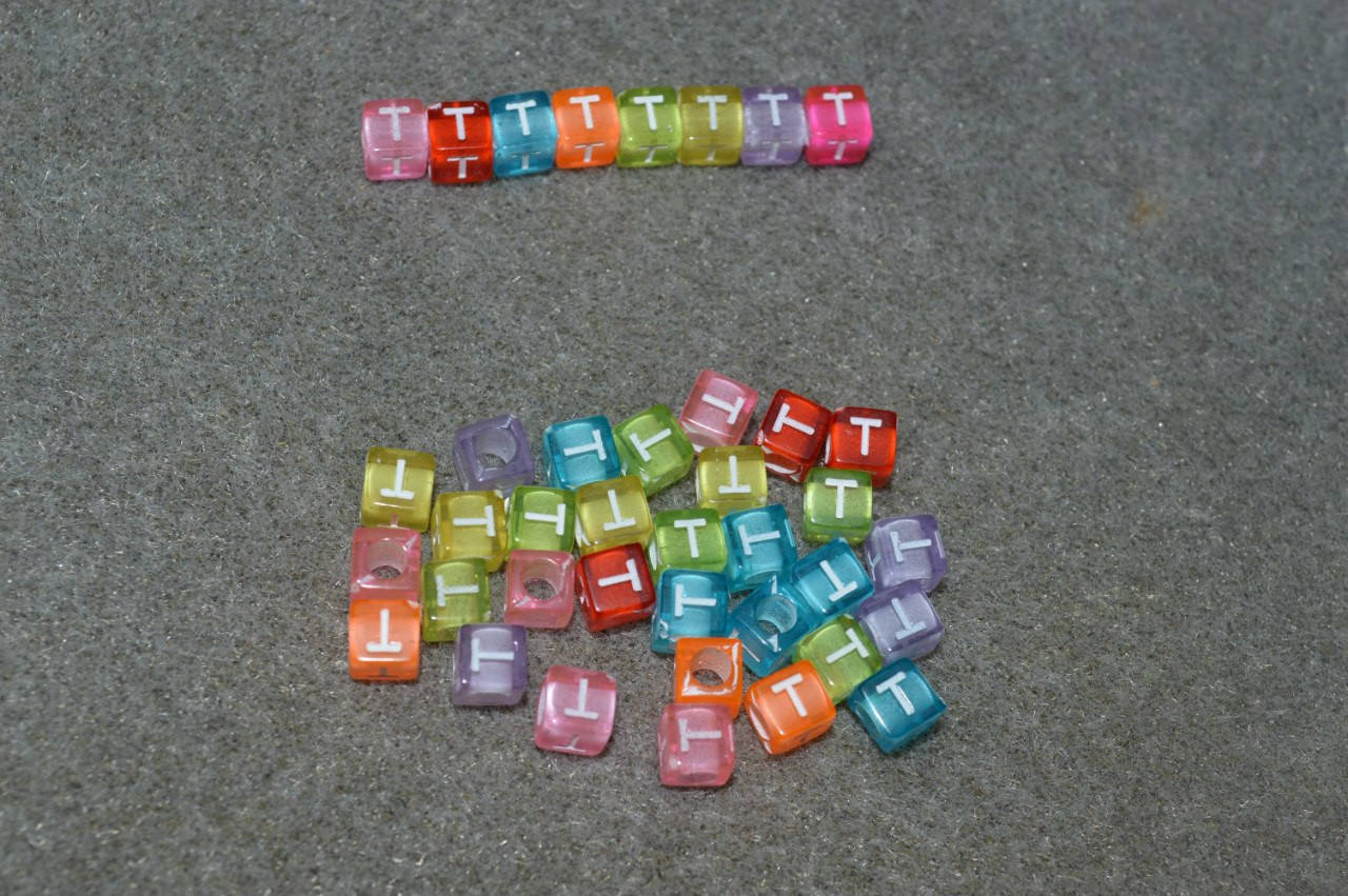 

Бусинки кубики английский алфавит. " T "