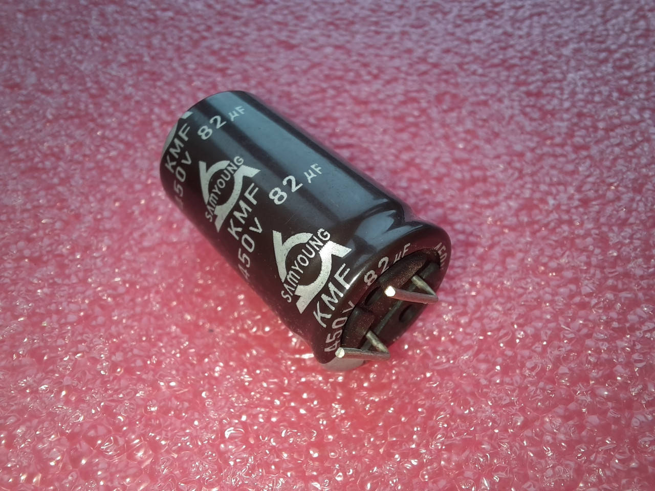 

Конденсатор SamYoung KMF 82мкФ 450В