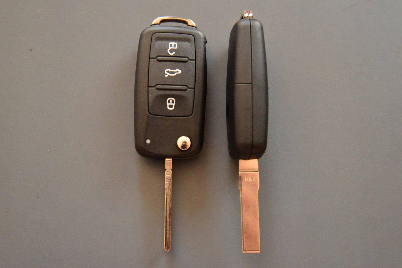 

Корпус выкидного автоключа для VOLKSWAGEN (Фольксваген) с 2010 года, 3 - кнопки