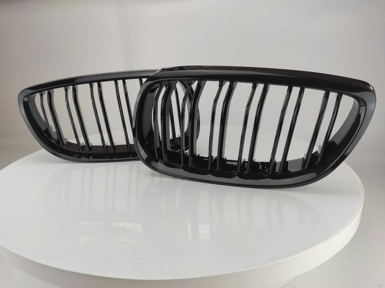 

Решетка радиатора ( Ноздри ) Bmw 3 e92/e93 M3 2007-2010 (Черный глянец)