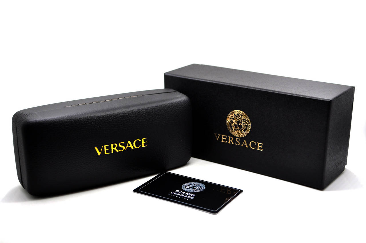 

Футляр versace