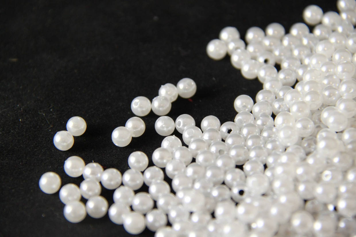 

Жемчуг искусственный белый 6 мм