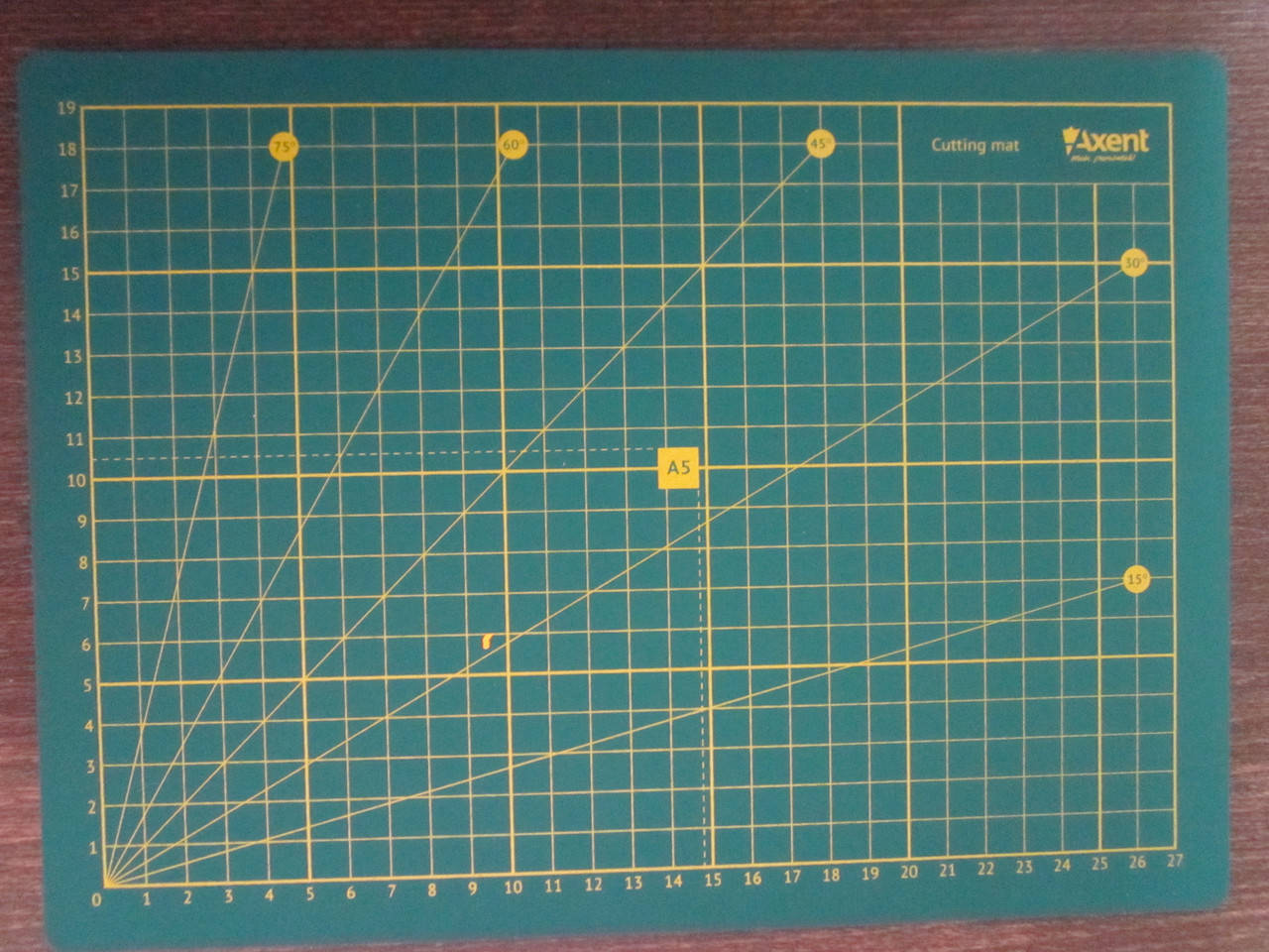 

Коврик макетный самовосстанавливающийся для резки А3 45 х 30 см* 3 мм ДВУХСТОРОННИЙ