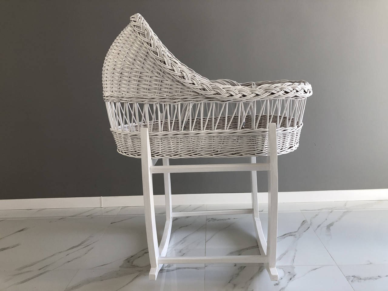 

Люлька плетена із лози «Біла класика"