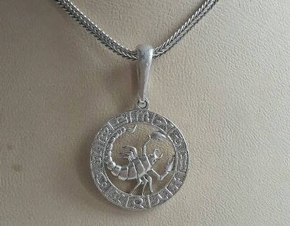 

Знак зодиака скорпион подвеска серебряная.