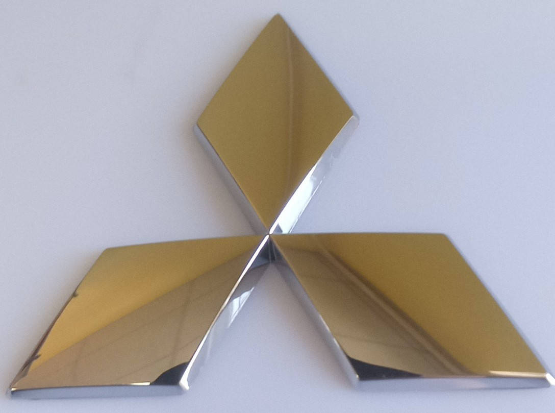 

Эмблема Mitsubishi Outlander (знак) на реш радиатора