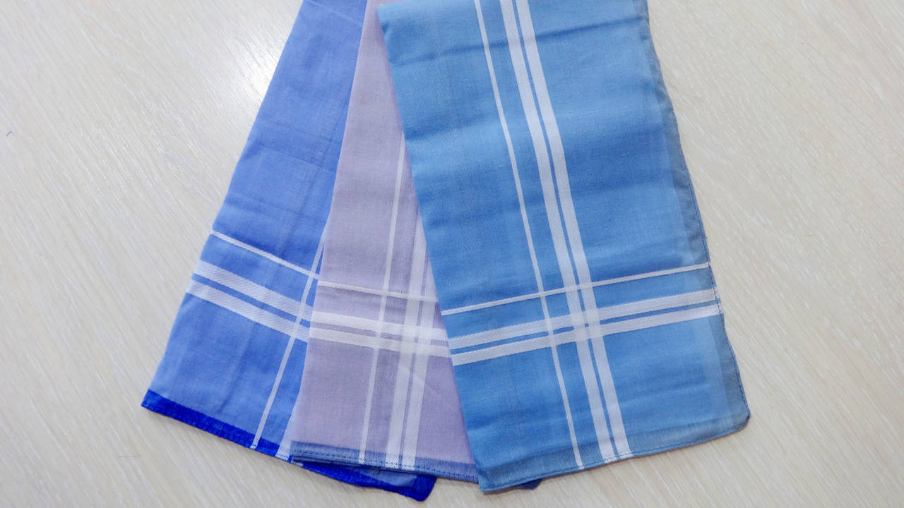 

Платок носовой мужской полоска 40*40 см 100% cotton